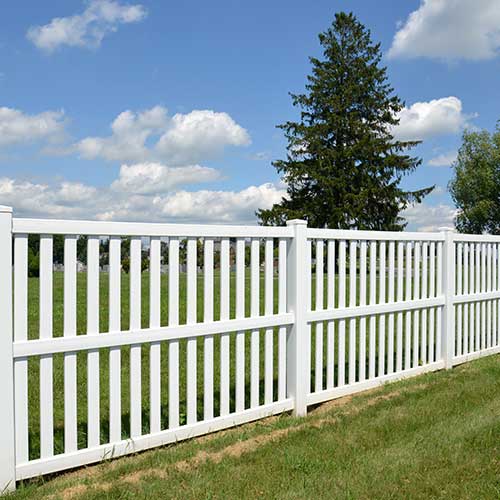 Vinyl Fence Cleaning Image